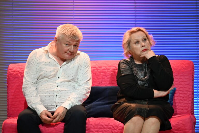 Spektakl ” Prawda ” w wykonaniu aktorów Teatru TeTaTeT